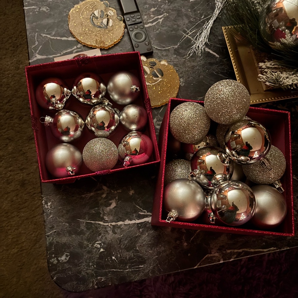 50 Piece Silver Ornaments, Bows and poinsettias Decoration Set